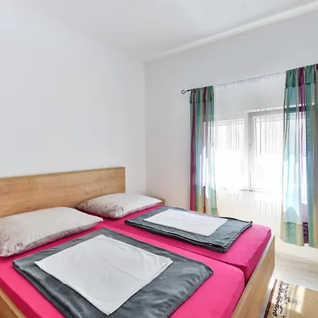 Apartamento With Parking Space Nin, Zadar - 19555 *