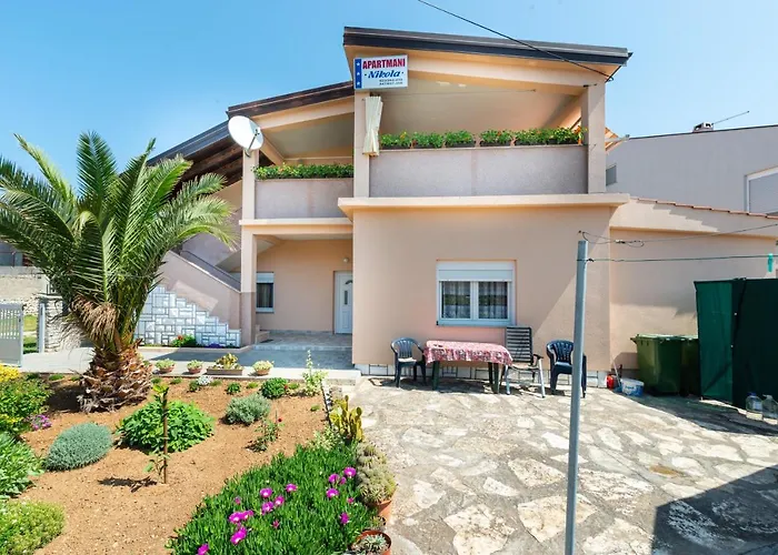 With Parking Space Nin, Zadar - 19555 דירה *