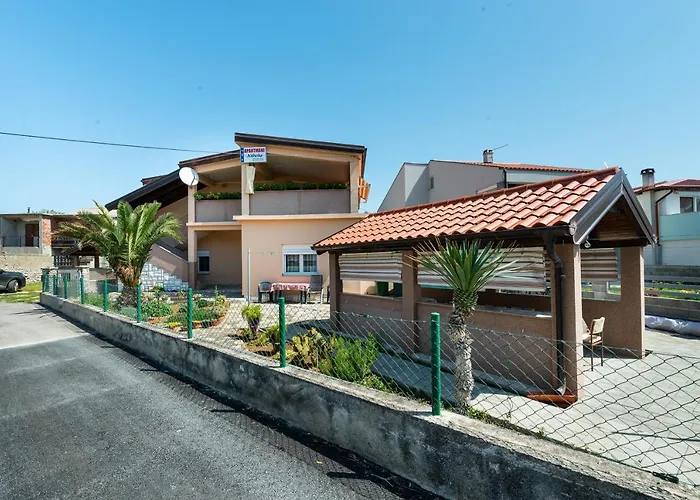 Apartman With Parking Space Nin, Zadar - 19555